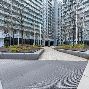 Planurstay - 2br & 2bth At 300 Front Street West Toronto